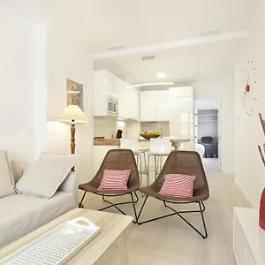 apartamentos-real-suites-granada.es-andalucia.com/