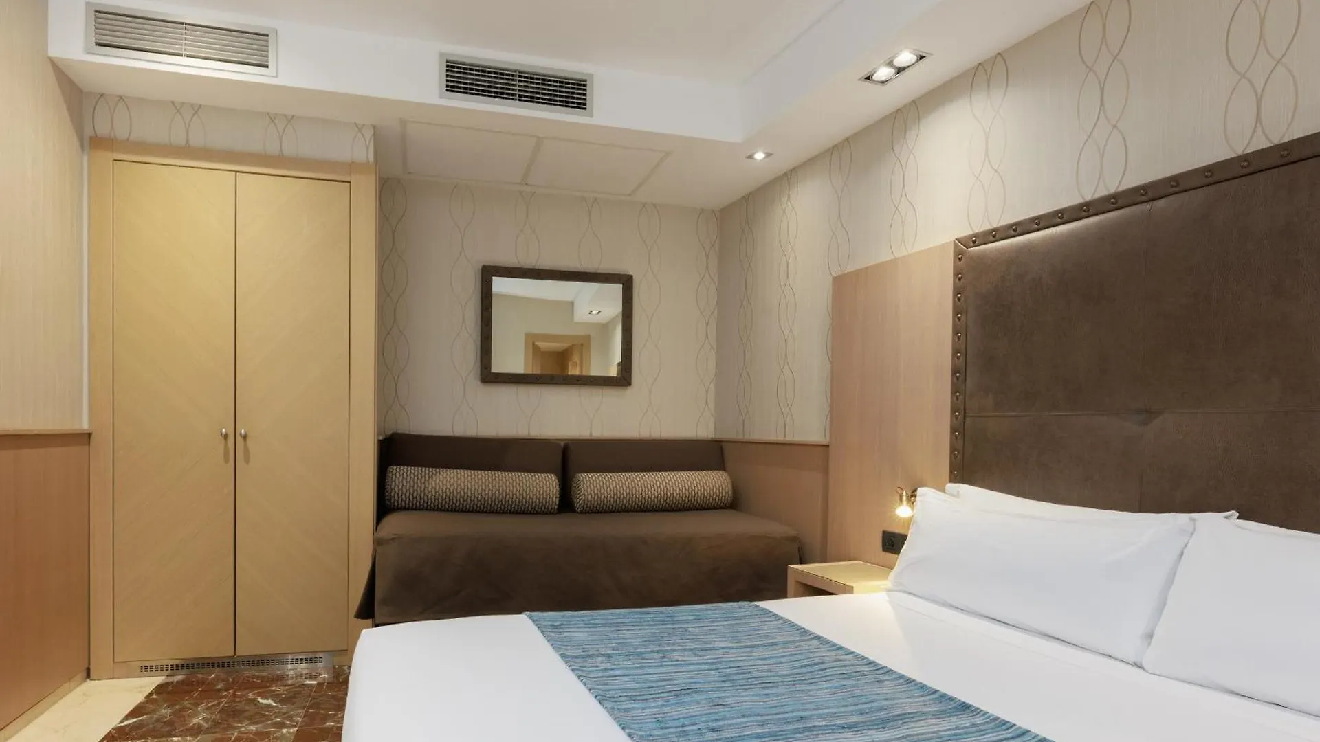 ברצלונה Hotel Gotico 4*,